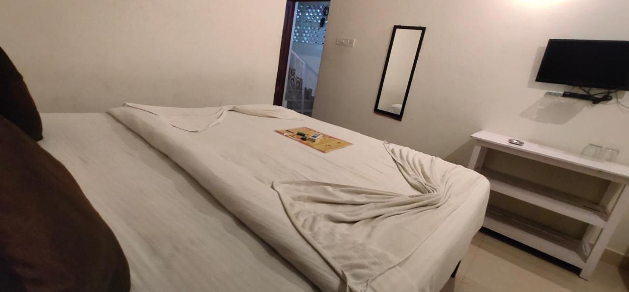 Rj14 Accommodations At Baga Beach Kültér fotó