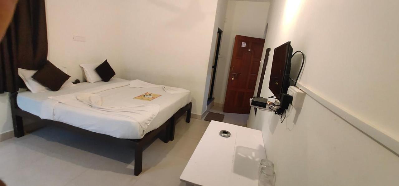 Rj14 Accommodations At Baga Beach Kültér fotó