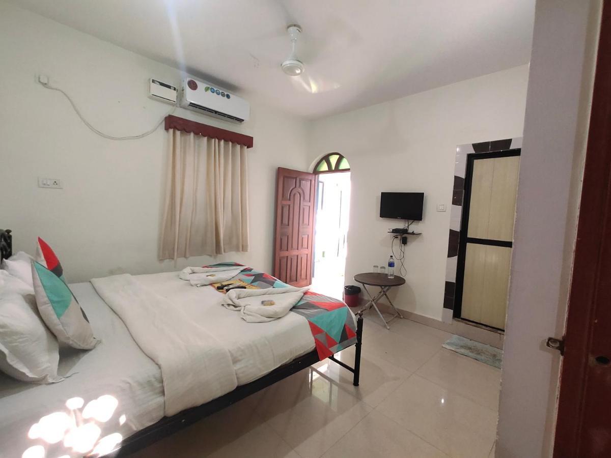 Rj14 Accommodations At Baga Beach Kültér fotó